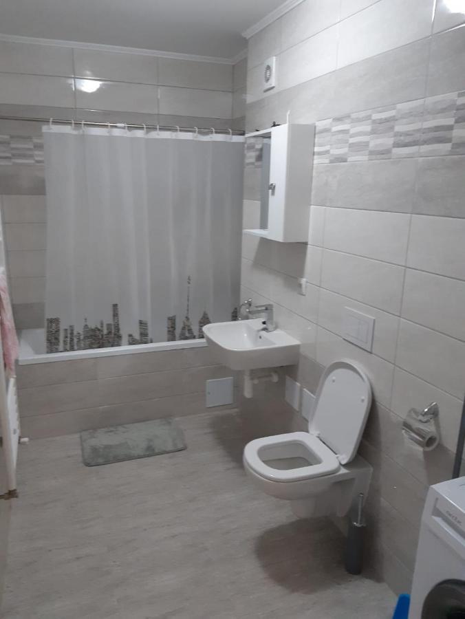 Flor Apartaments Targu Mures Exterior foto